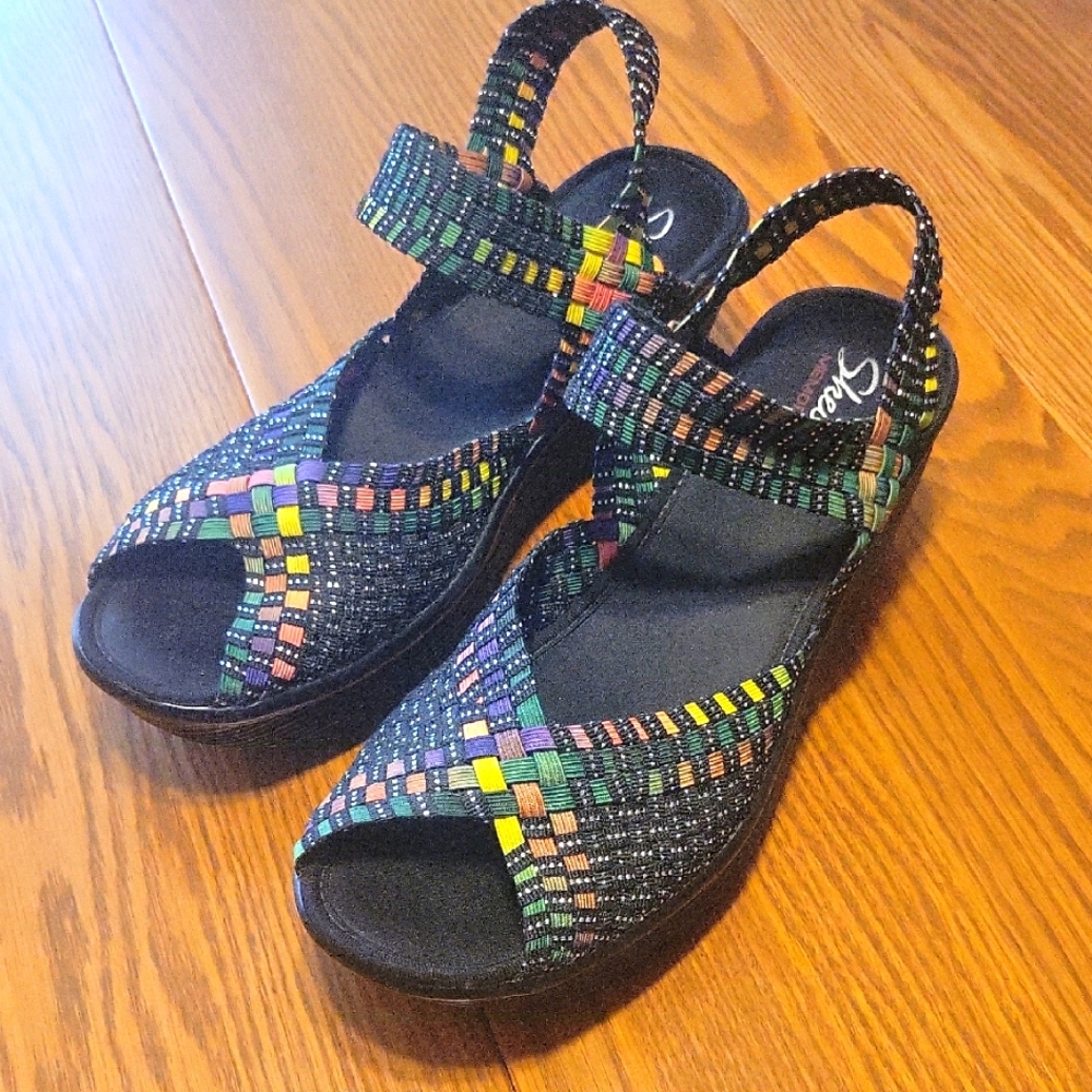 Skechers Black Woven Multi-Color Strap Sandals
